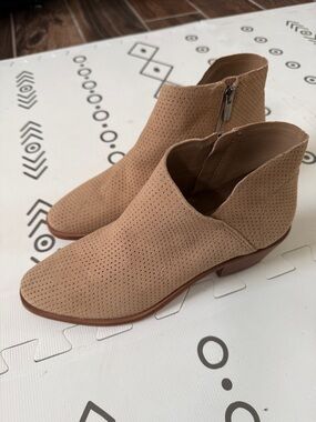 Vince Camuto - Women’s Perforated Tan Ankle Boots